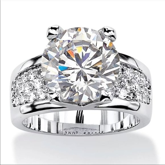 Jewelry - New Luxury 925 Silver Round cut Diamond Ring 💍